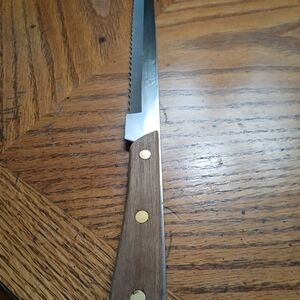 Advanti Vintage Wood Handle Serrated Knife
